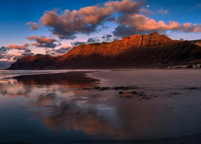 Holiday home Mar 122 - Ocean Views - 2 Min By Lanzarote Famara