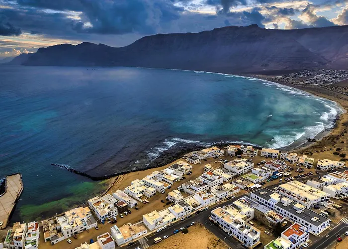 Mar 122 - Ocean Views - 2 Min By Lanzarote Holiday home Famara